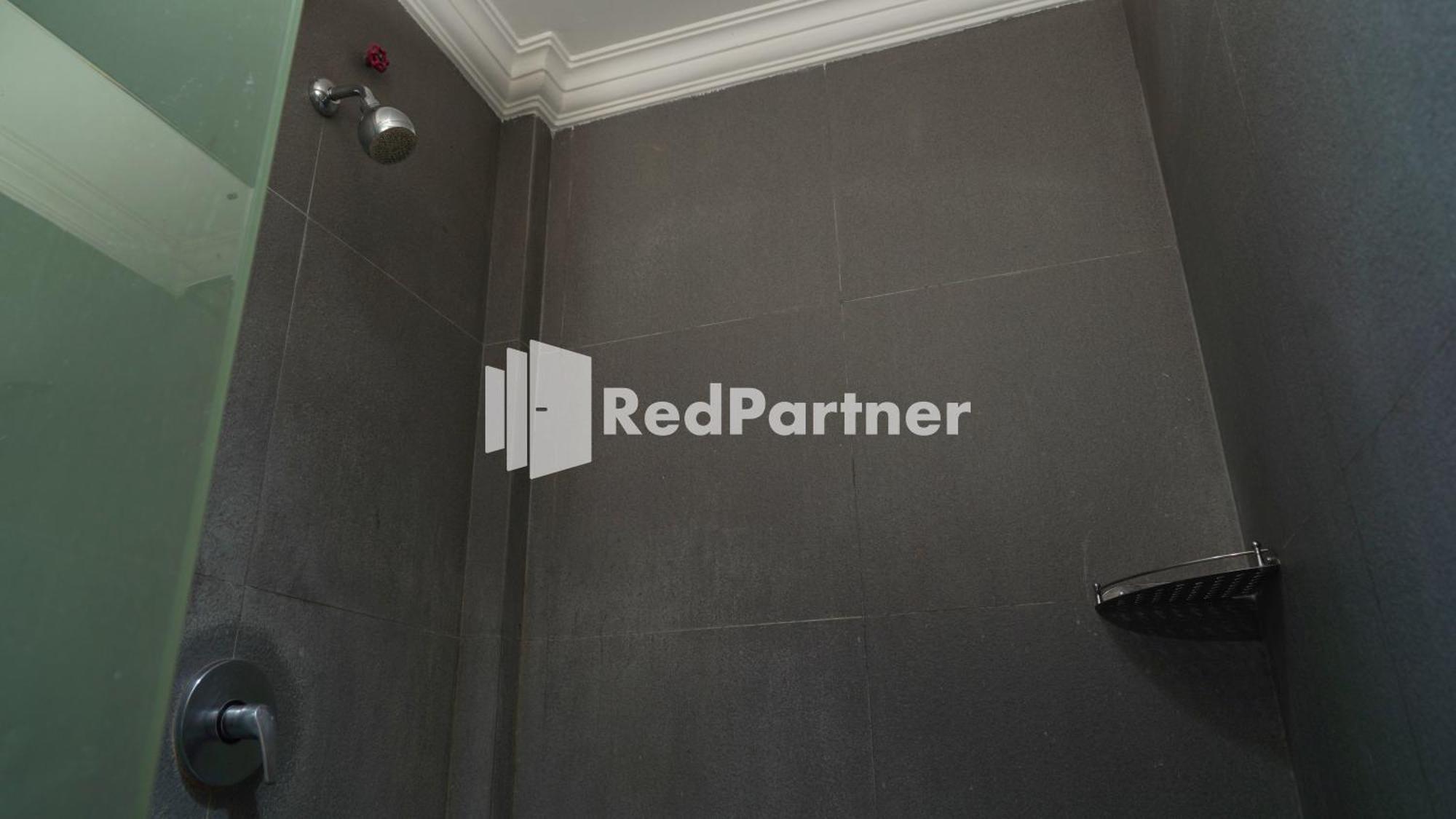 Wisma Sederhana Mitra Reddoorz Medan Rom bilde