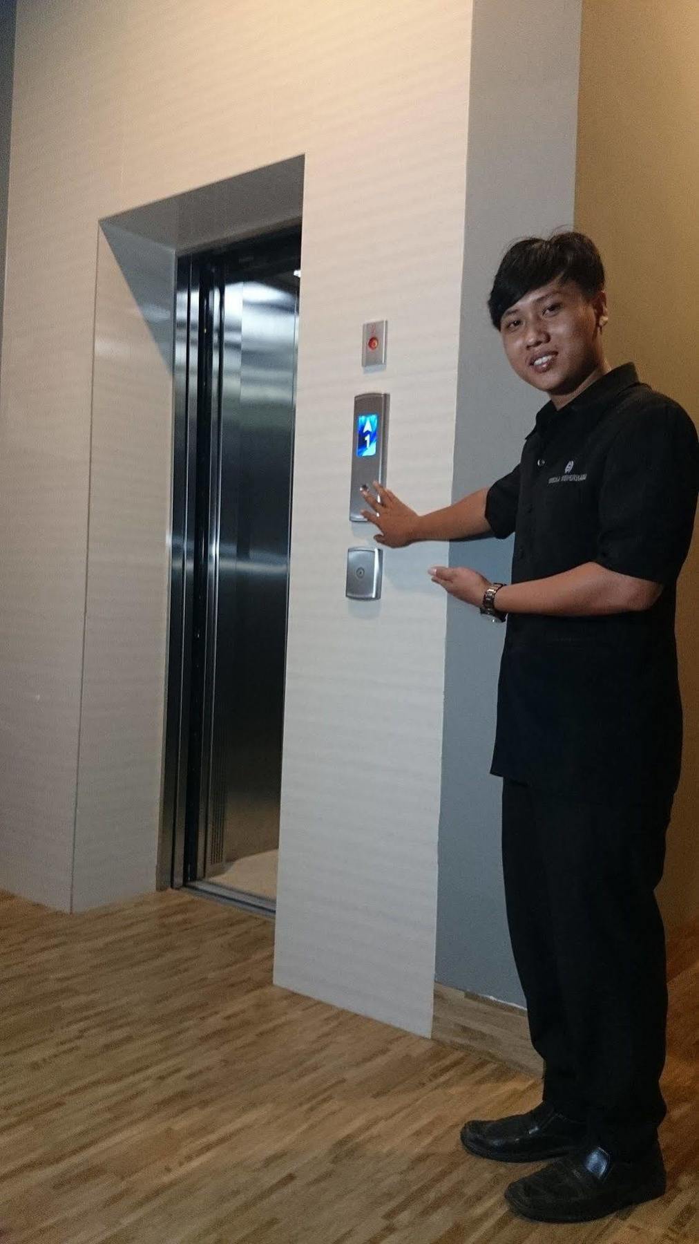 Wisma Sederhana Mitra Reddoorz Medan Eksteriør bilde