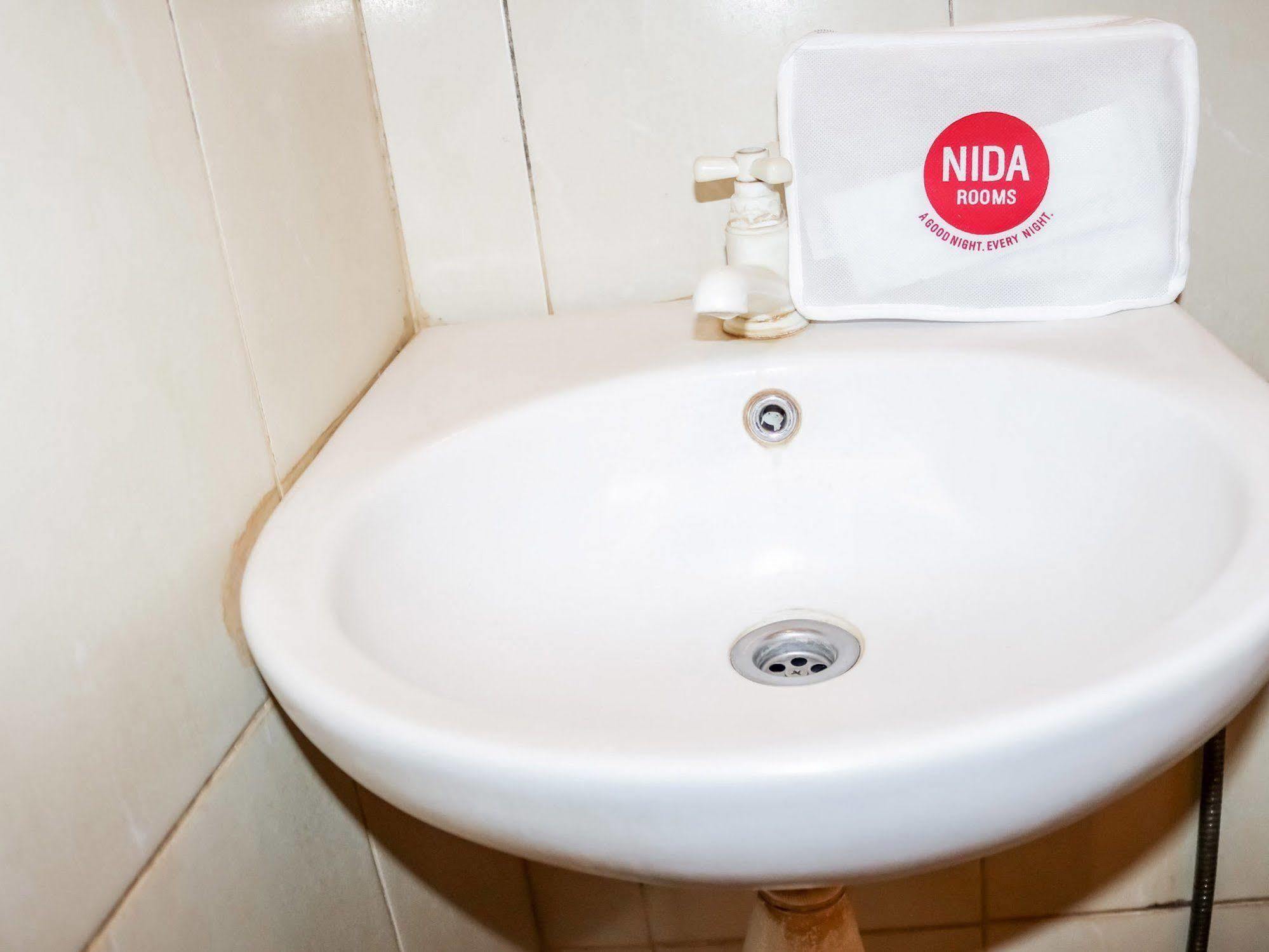 Wisma Sederhana Mitra Reddoorz Medan Eksteriør bilde