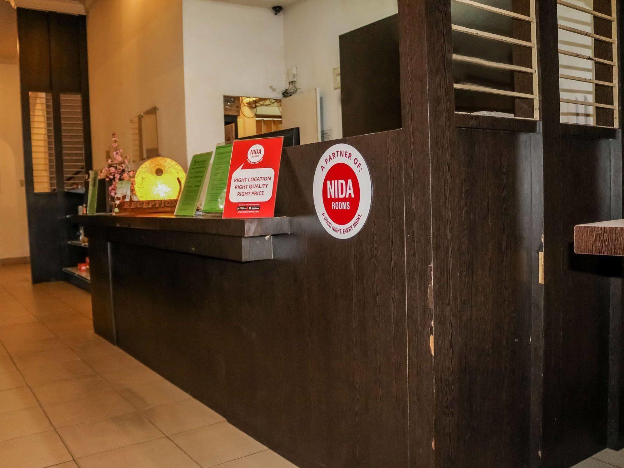 Wisma Sederhana Mitra Reddoorz Medan Eksteriør bilde